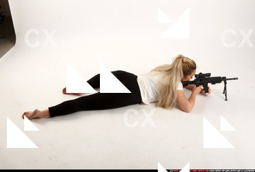 2015 10 KAYA SMG POSE1 06 A