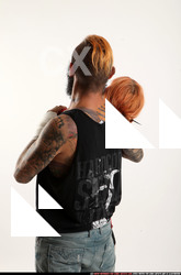 2015 12 EDGAR KNIFE POSE2 03