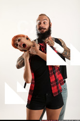 2015 12 EDGAR KNIFE POSE2 07