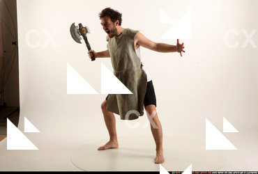2016 04 WOLFF MEDIEVAL AXE POSE1 01 B
