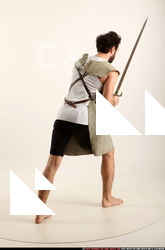 2016 04 WOLFF MEDIEVAL SWORD POSE2 05 B