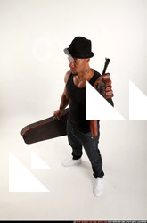 2016 05 RON TOMMYGUN POSE3 01 A