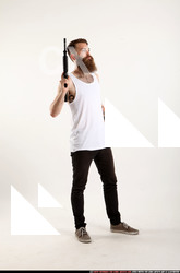 2016 08 OSCAR SMG M4A1 POSE1 07 B