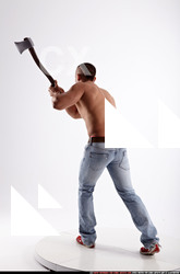 2016 11 REGELIO AXE SMASH POSE 03 B