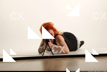 2016 11 ZORA LAYING AIMING M4A1 00