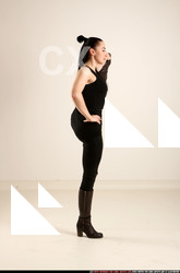 2017 03 CLAUDIA STRETCH POSE1 LEG 06