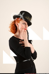 2017 04 VICTORIA FE THINKING 03