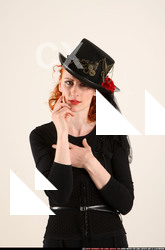 2017 04 VICTORIA FE THINKING 02