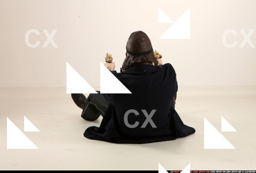 2017 08 JERRY STEAMPUNK PISTOLS POSE3 04 B