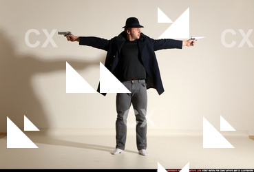 2017 09 SMAX JACK DRAWING PISTOL AIMING 016