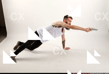 2017 09 OSCAR PISTOL AIMING 07 A