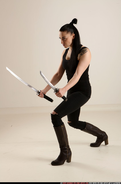 Sword pose female - CLIP STUDIO ASSETS