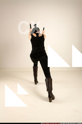 2017 10 CLAUDIA KATANAS ATTACK POSE2 04 C