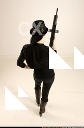 2017 11 CLAUDIA STEAMPUNK TOMMYGUN NEUTRAL POSE 04 A