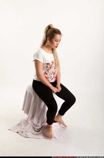 Woman Young Average Neutral Casual Asian