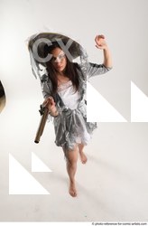 01 2020 LUCI AVIOL LADY WITH GUN (18)