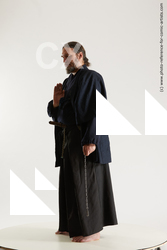 Man Adult Average White Standing poses Costumes