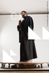 Man Adult Average White Standing poses Costumes