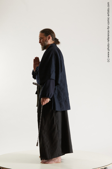 Man Adult Average White Standing poses Costumes