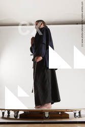 Man Adult Average White Standing poses Costumes