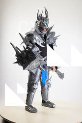 Yelvik Cosplay Lich King Fighting Pose With Mace 08