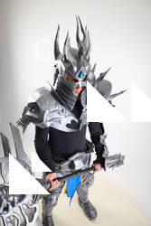 Yelvik Cosplay Lich King Fighting Pose With Mace 12