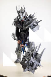 Yelvik Cosplay Lich King With Mace Pose 01