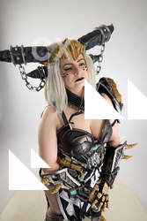 Cori Cosplay Sindragossa Pose With Axe 013