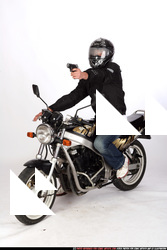 JANISONE-SHOOTING-FRONT-PISTOL