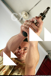 johnny-aiming-revolver