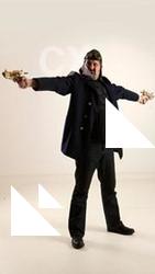 jerry-steampunk-pistols-pose2