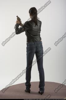 Keira-revolver-guard