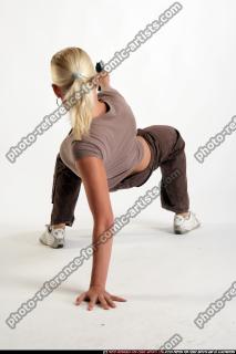 IVA PISTOL POSE1 10.jpg