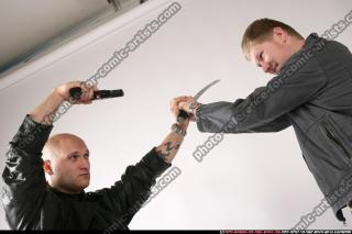 JANISONE CLOSE FIGHT PISTOL VS KATANA