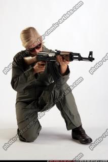 KNEELING AIMING AK47 FEMALE 00.jpg