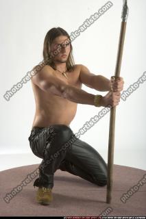 barbarian-kneeling-spear