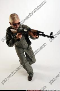 AMRY SOLDIER SNEAKING AK FEMALE 04.jpg