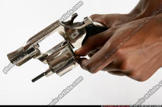 GAEL CASAUS CLOSE UP RELOADING REVOLVER