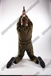 soldier-kneeling-shooting-up