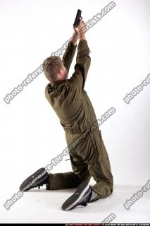 SOLDIER KNEELING SHOOTING UP PISTOL 03 A.jpg