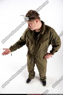 SCI-FI SCIENTIST EXPLAINING 04 A.JPG