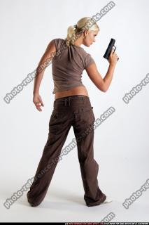 IVA PISTOL POSE2 02.jpg