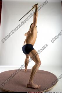 ARION POSE2 SWORD 11 B.JPG