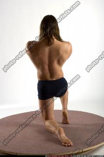 ARION KNEELING SWORD2 08 A.JPG