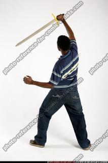 2009 01 GARSON HERO2 COVERING SWORD 00.JPG