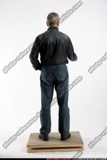 2009 01 JINDRICH SEARCHING LIGHT 04 B.jpg