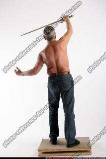 2009 02 JINDRICH DEFENDING SWORD 04 B.jpg