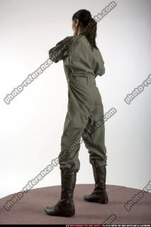 troopergirl-pistol-pose2