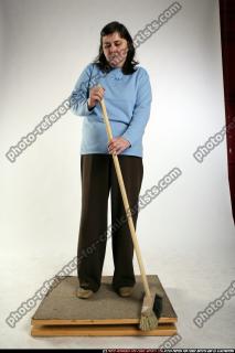 oldwoman2-sweeping