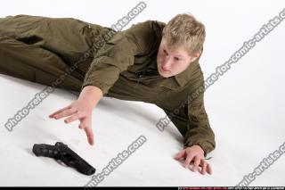 2009 03 JANISONE PICKING UP PISTOL02.jpg